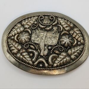 Western Saddle Belt Buckle - Silver